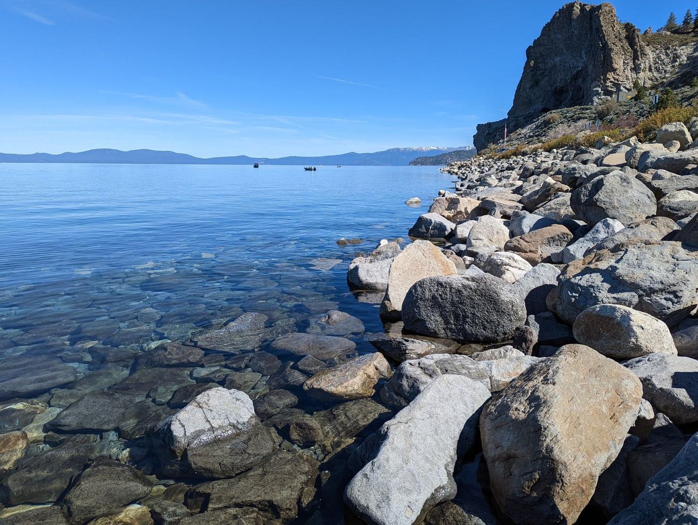 Photo of Lake Tahoe – Cave Rock