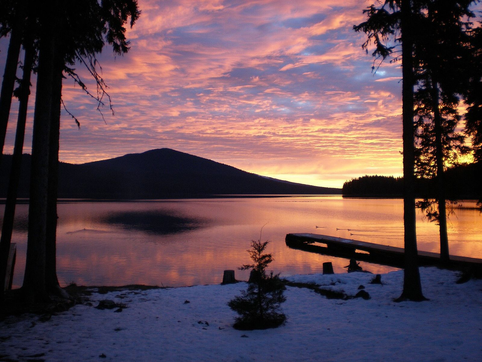 Photo of Odell Lake
